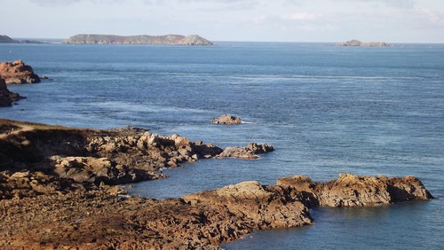 Panorama rochers et île Bono