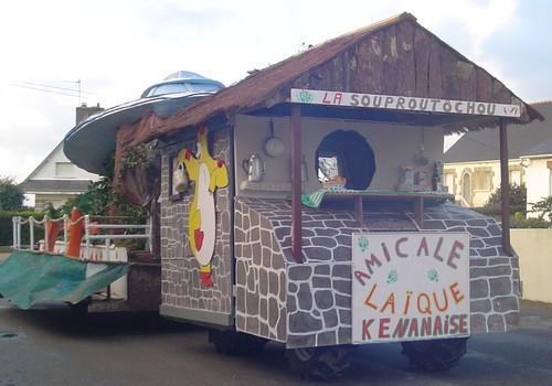 carnaval ile-grande 2011 char souproutochou de face